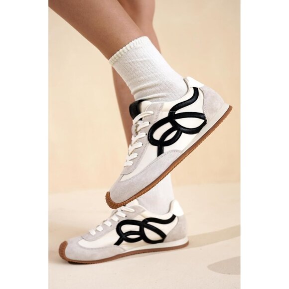 Women's White Memory Foam Shoes Lightweight Nonslip Walking Comfort Sneakers - Picture 5 of 5